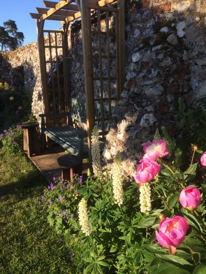 Dairy Cottage Cockley Cley Eksteriør billede